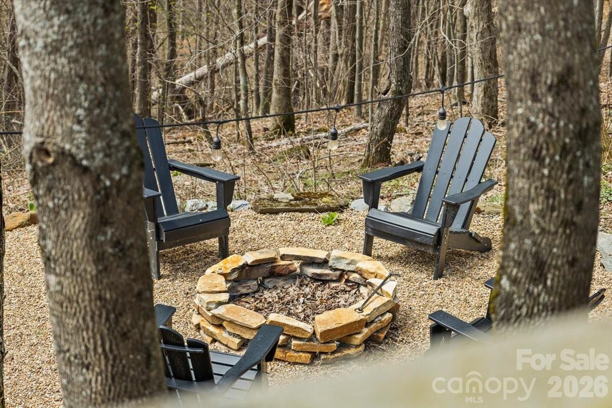 1444 Rich Mountain Road Zionville NC 28698