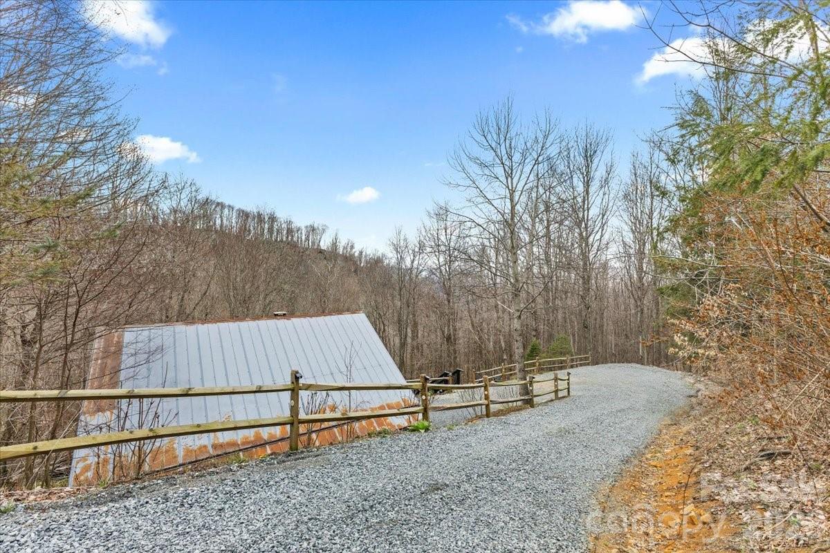 1444 Rich Mountain Road Zionville NC 28698