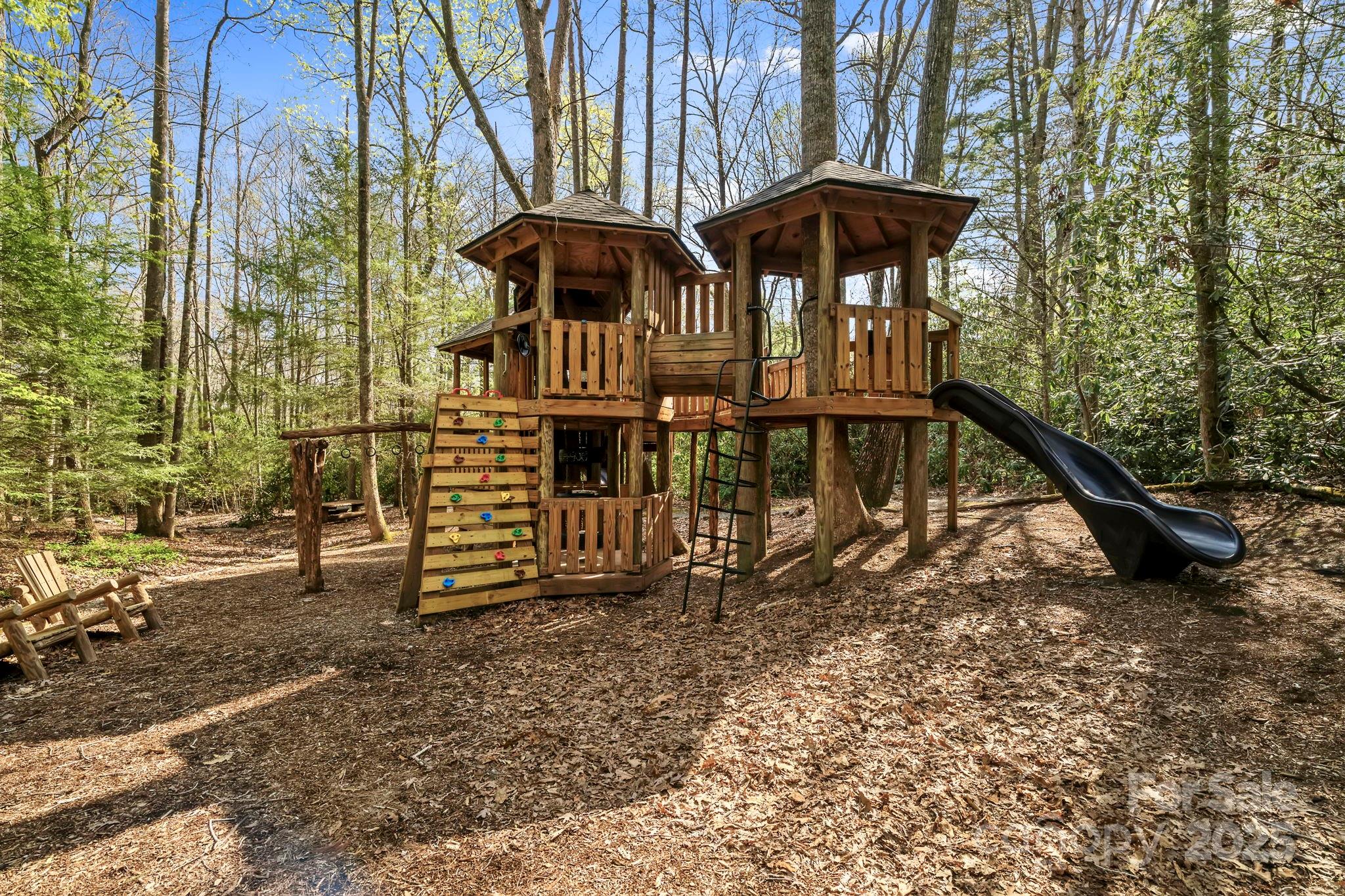 25 E Owl Creek Lane Fairview NC 28730