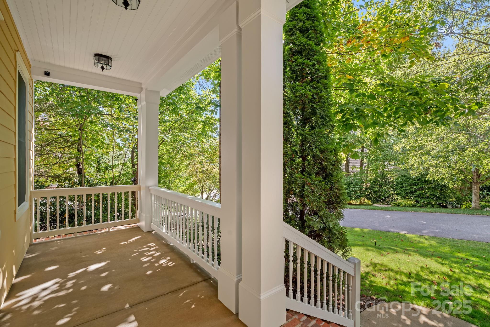 25 E Owl Creek Lane Fairview NC 28730