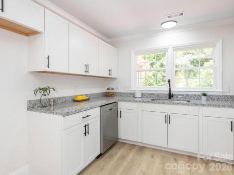 8208 Bluesage Circle Charlotte NC 28270