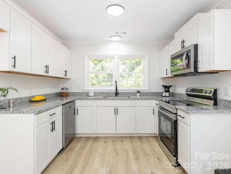 8208 Bluesage Circle Charlotte NC 28270