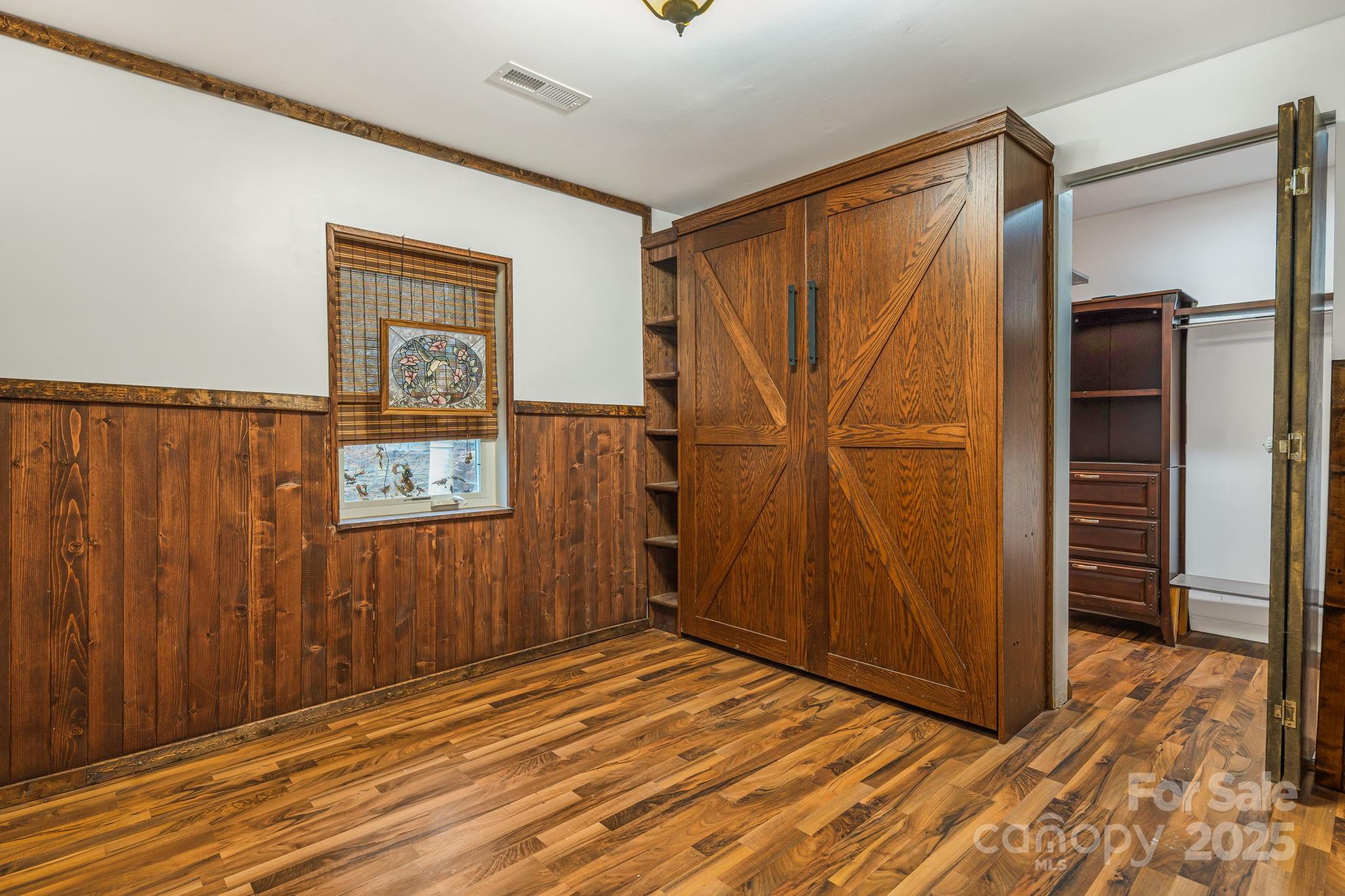 814 Little Creek Road Burnsville NC 28714