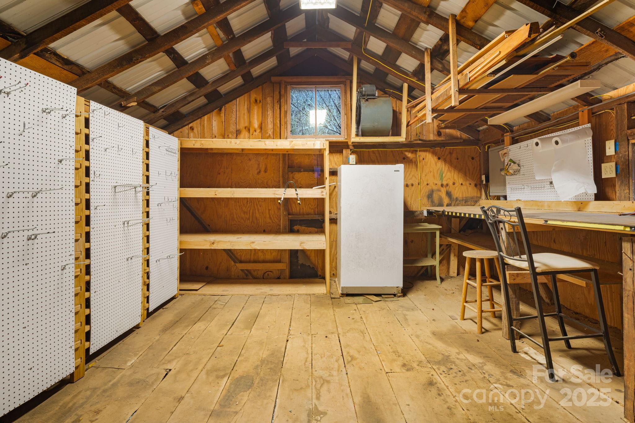 814 Little Creek Road Burnsville NC 28714