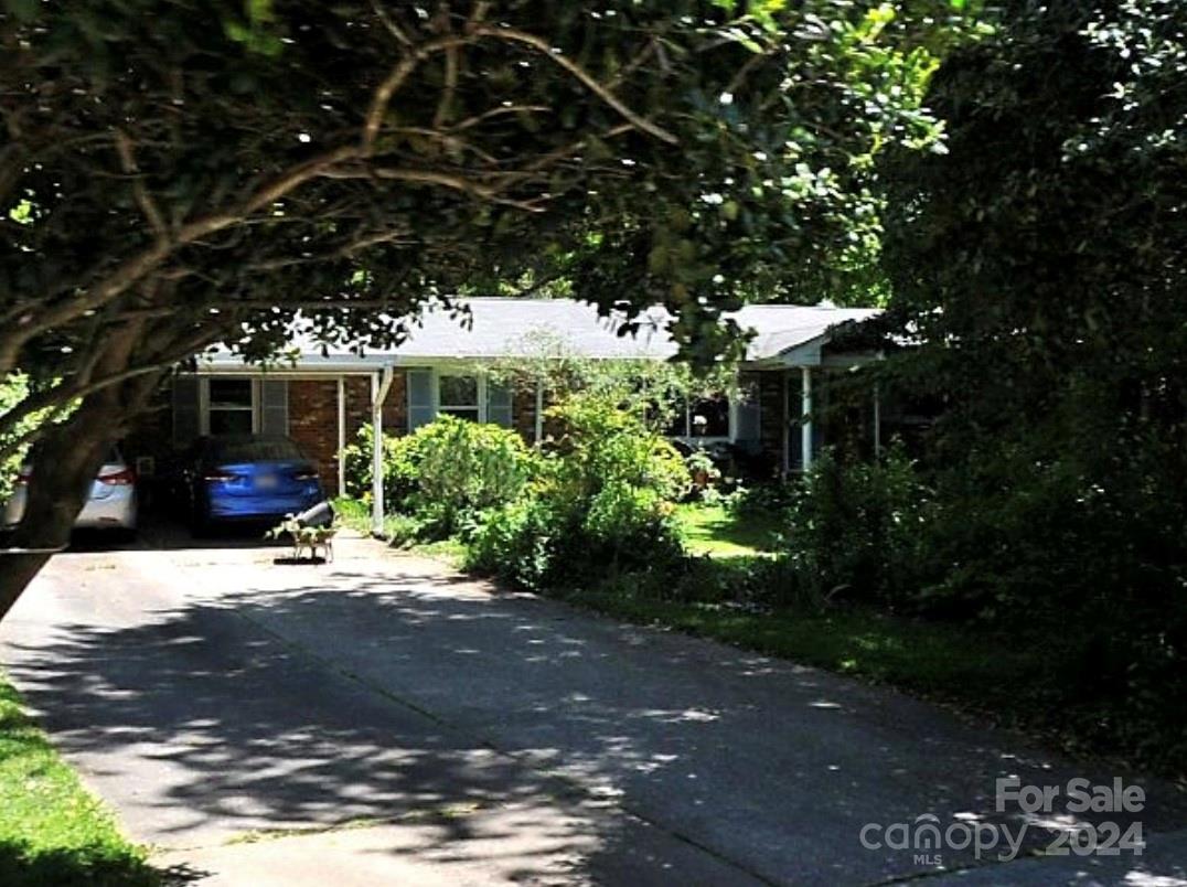 5427 Addison Drive Charlotte NC 28211