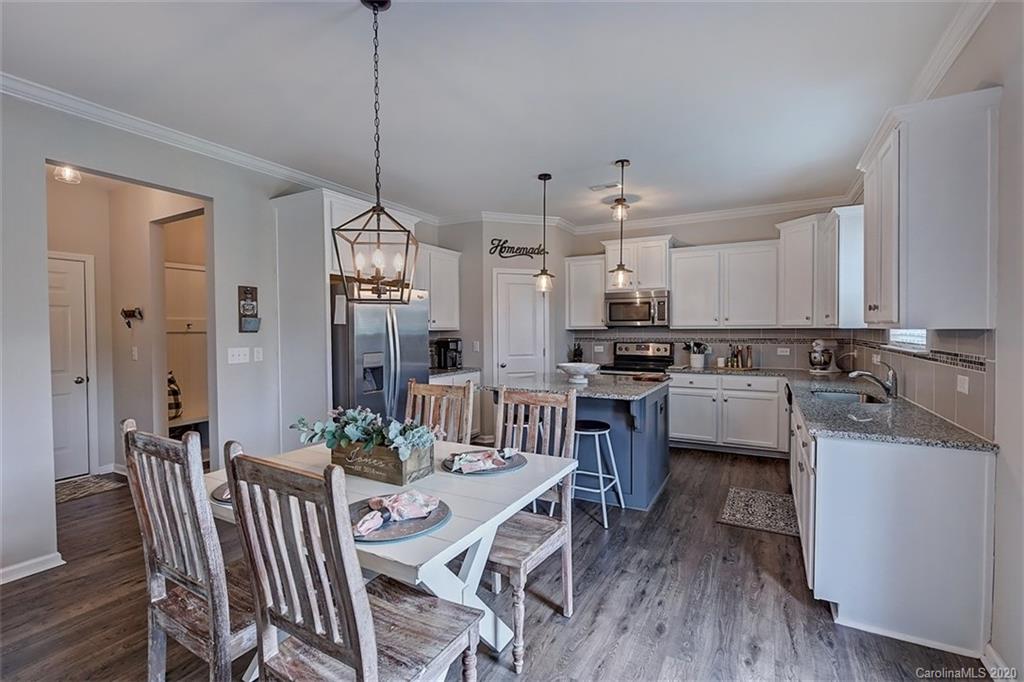 2200 Atwell Glen Lane Pineville NC 28134