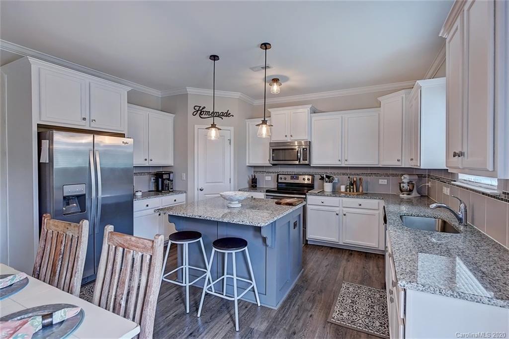 2200 Atwell Glen Lane Pineville NC 28134