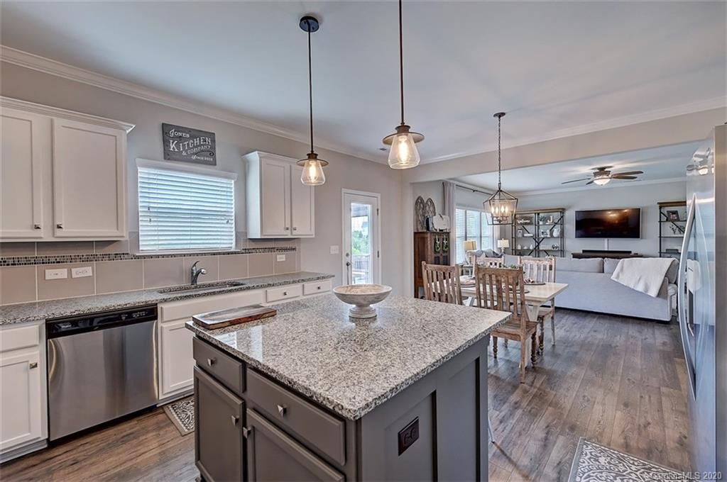 2200 Atwell Glen Lane Pineville NC 28134