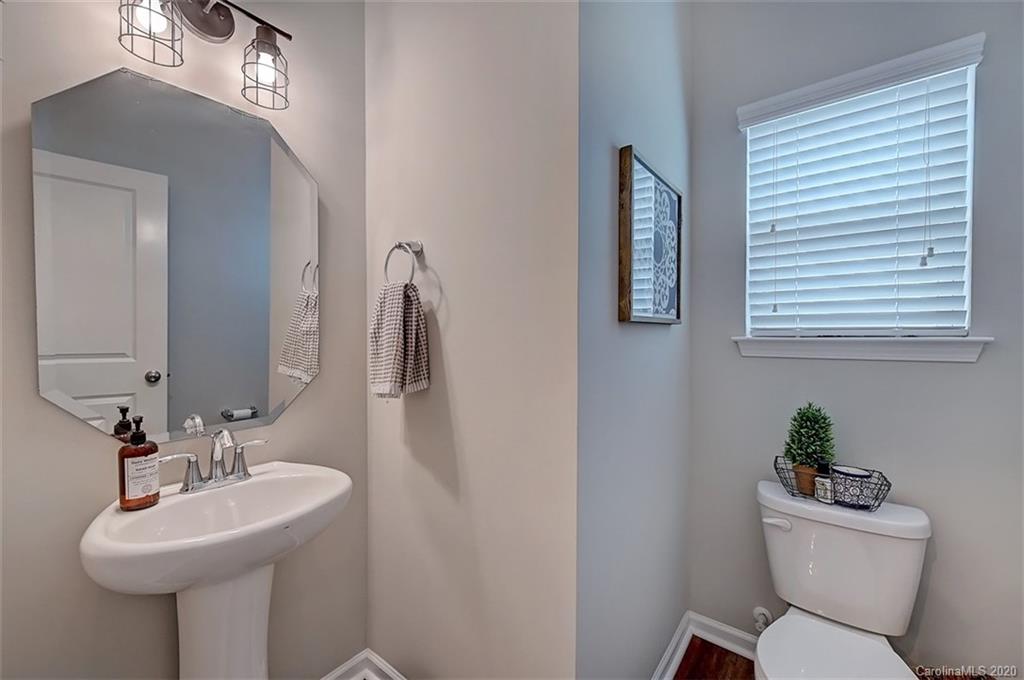 2200 Atwell Glen Lane Pineville NC 28134