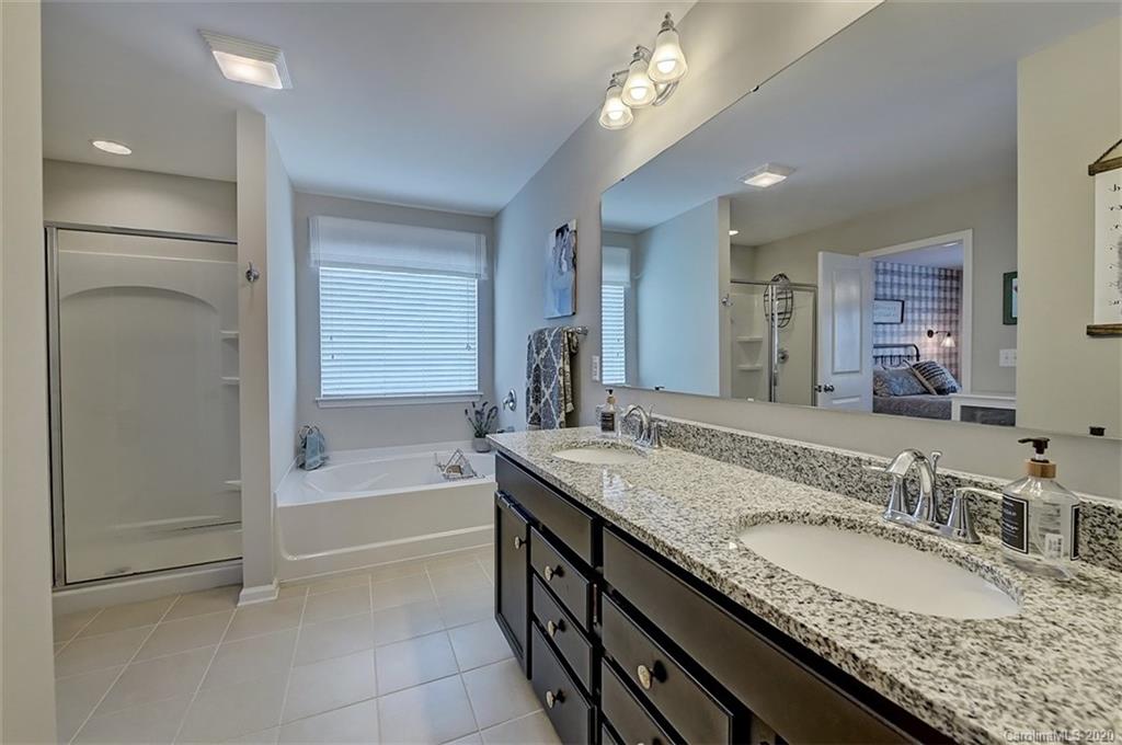 2200 Atwell Glen Lane Pineville NC 28134