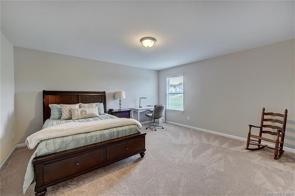 2200 Atwell Glen Lane Pineville NC 28134