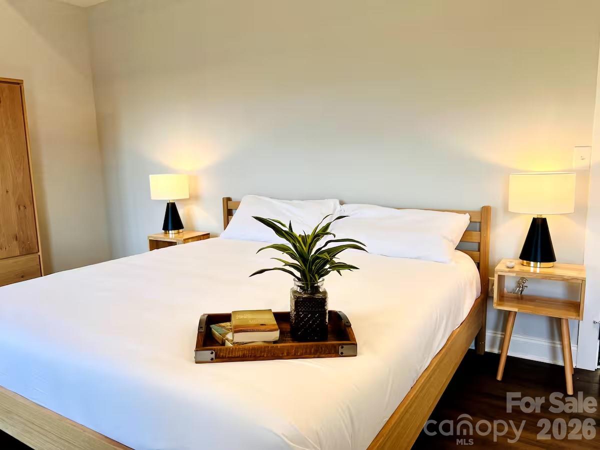 1063 Riverside Drive Asheville NC 28804