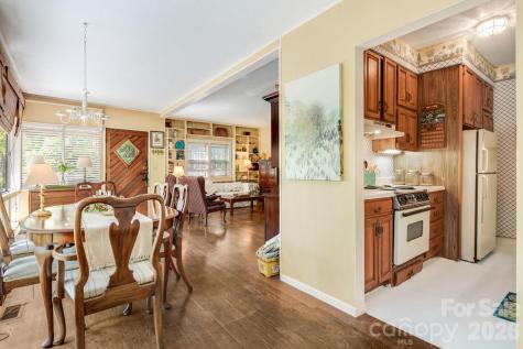 121 Ohara Circle Hendersonville NC 28739