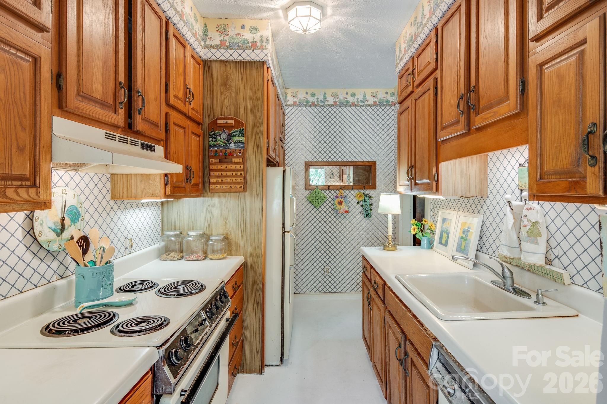 121 Ohara Circle Hendersonville NC 28739