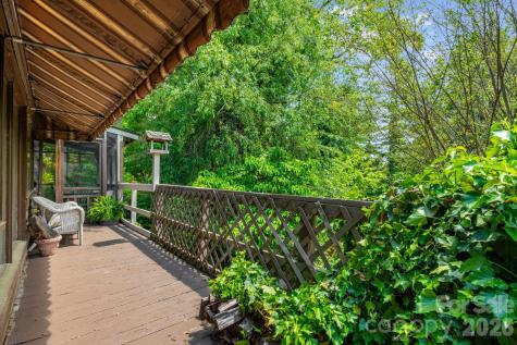 121 Ohara Circle Hendersonville NC 28739