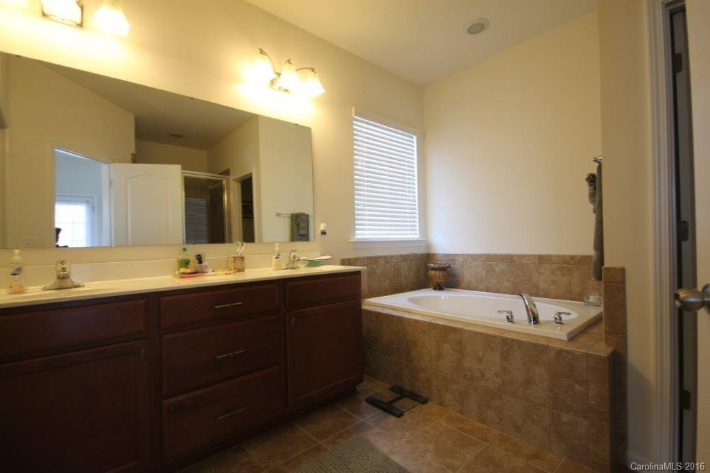 10108 Elizabeth Crest Lane Charlotte NC 28277
