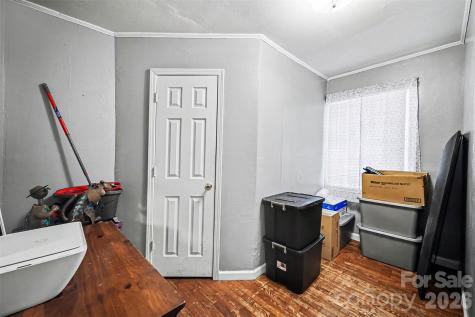 410 E Indiana Avenue Bessemer City NC 28016