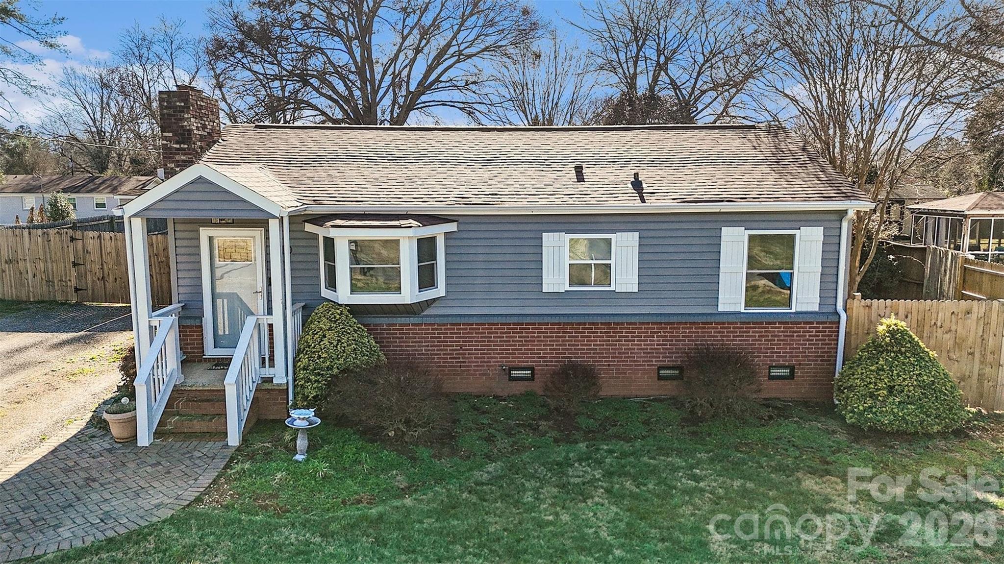 410 E Indiana Avenue Bessemer City NC 28016