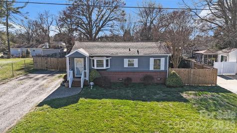 410 E Indiana Avenue Bessemer City NC 28016