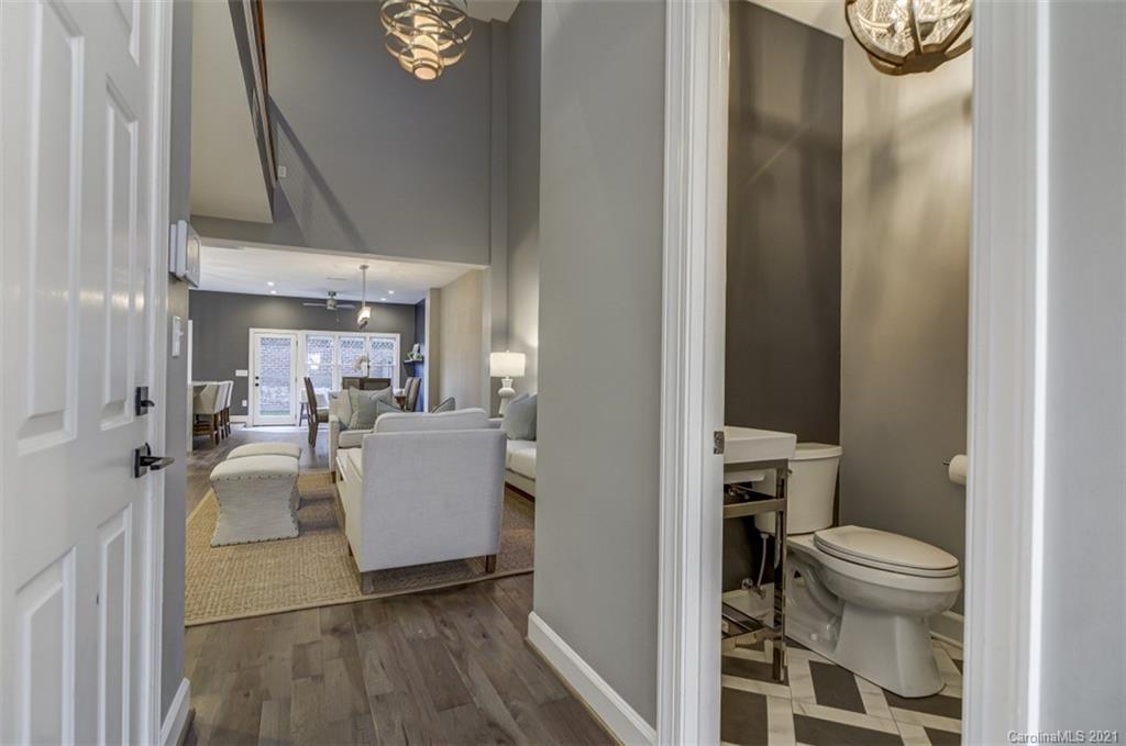 326 Settlers Lane Charlotte NC 28202