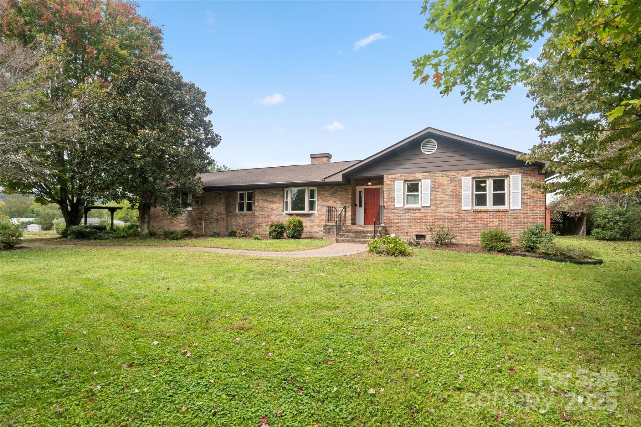 196 Broadview Circle Brevard NC 28712