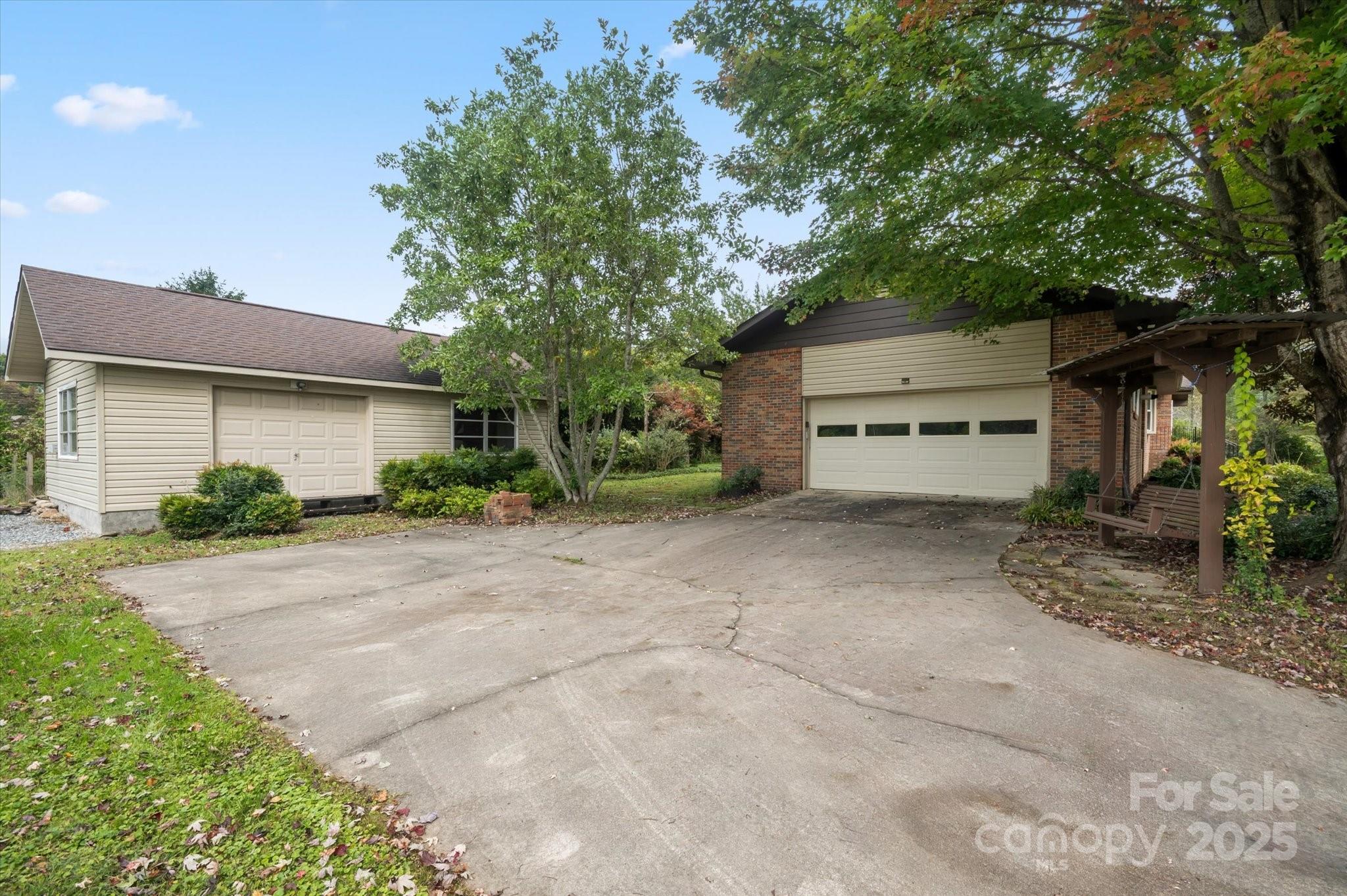 196 Broadview Circle Brevard NC 28712