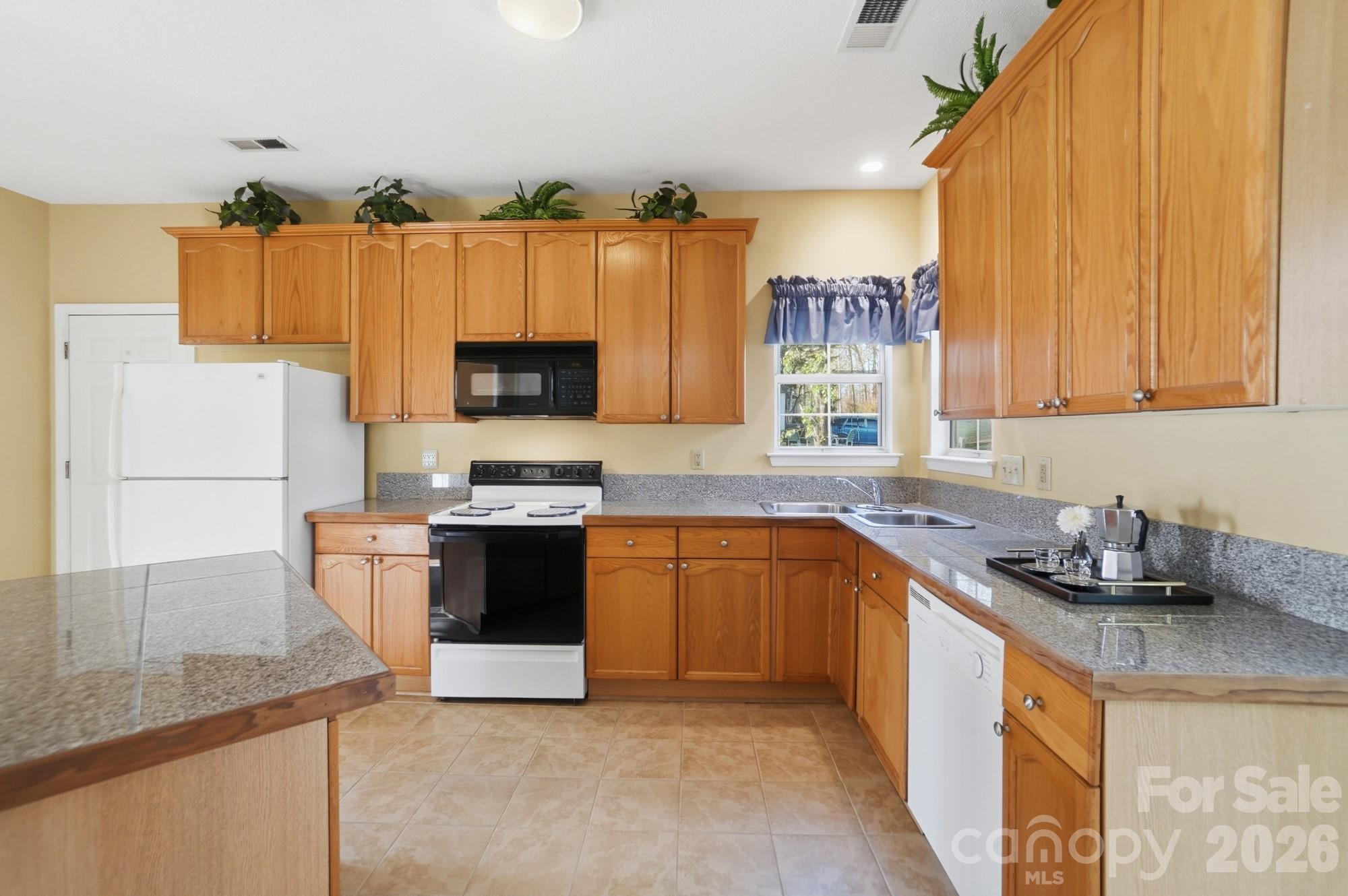 8721 Woodcock Lane Charlotte NC 28216