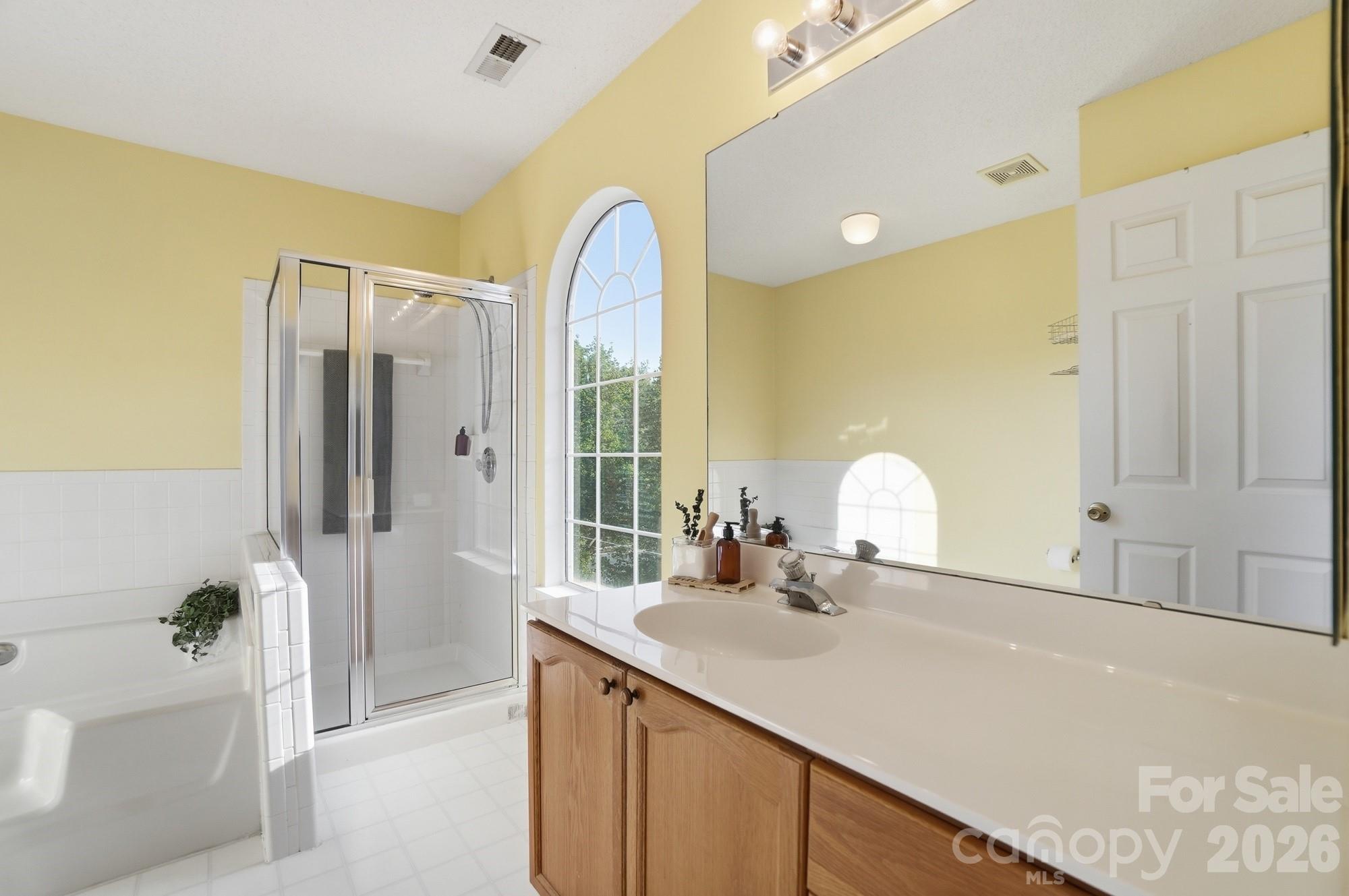 8721 Woodcock Lane Charlotte NC 28216