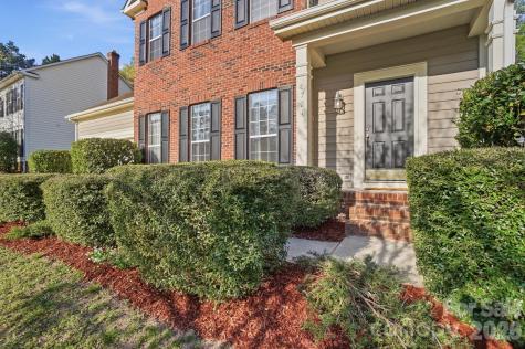 8721 Woodcock Lane Charlotte NC 28216