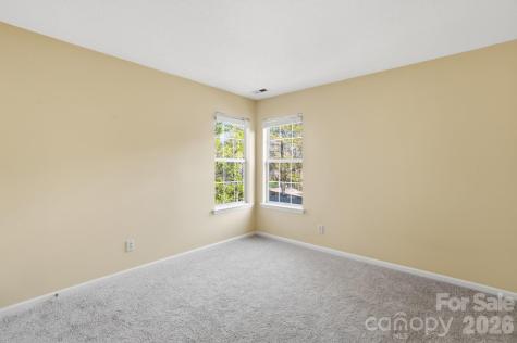 8721 Woodcock Lane Charlotte NC 28216