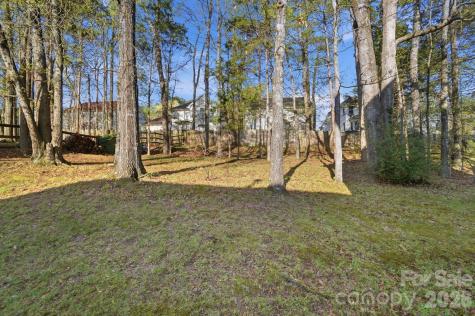 8721 Woodcock Lane Charlotte NC 28216