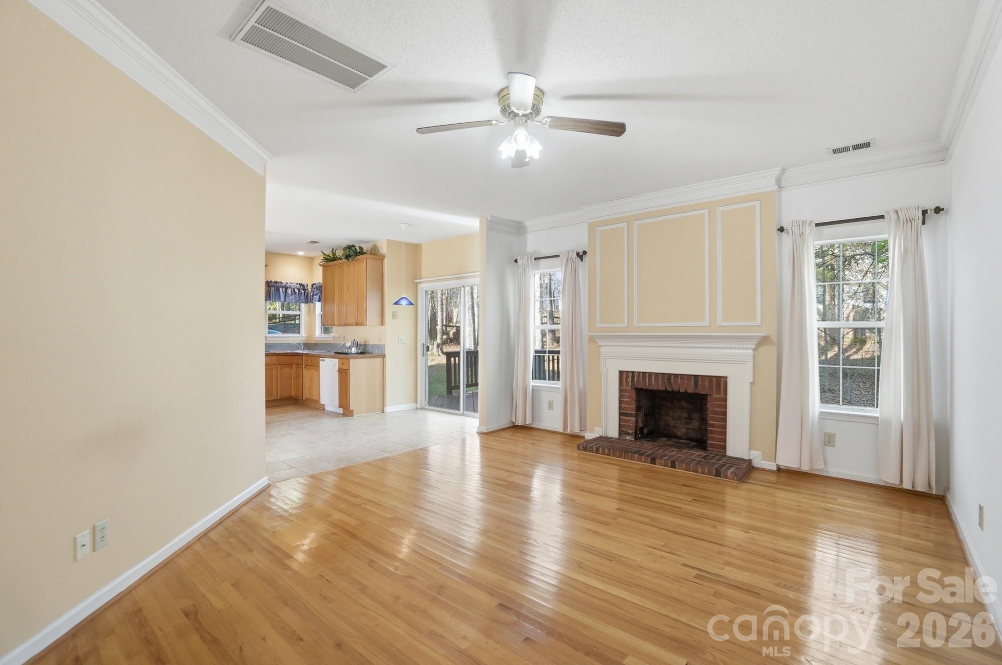 8721 Woodcock Lane Charlotte NC 28216