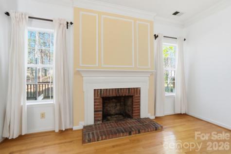 8721 Woodcock Lane Charlotte NC 28216