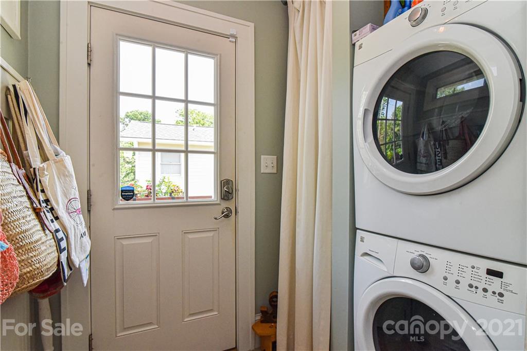 16 Mount Clare Avenue Asheville NC 28801