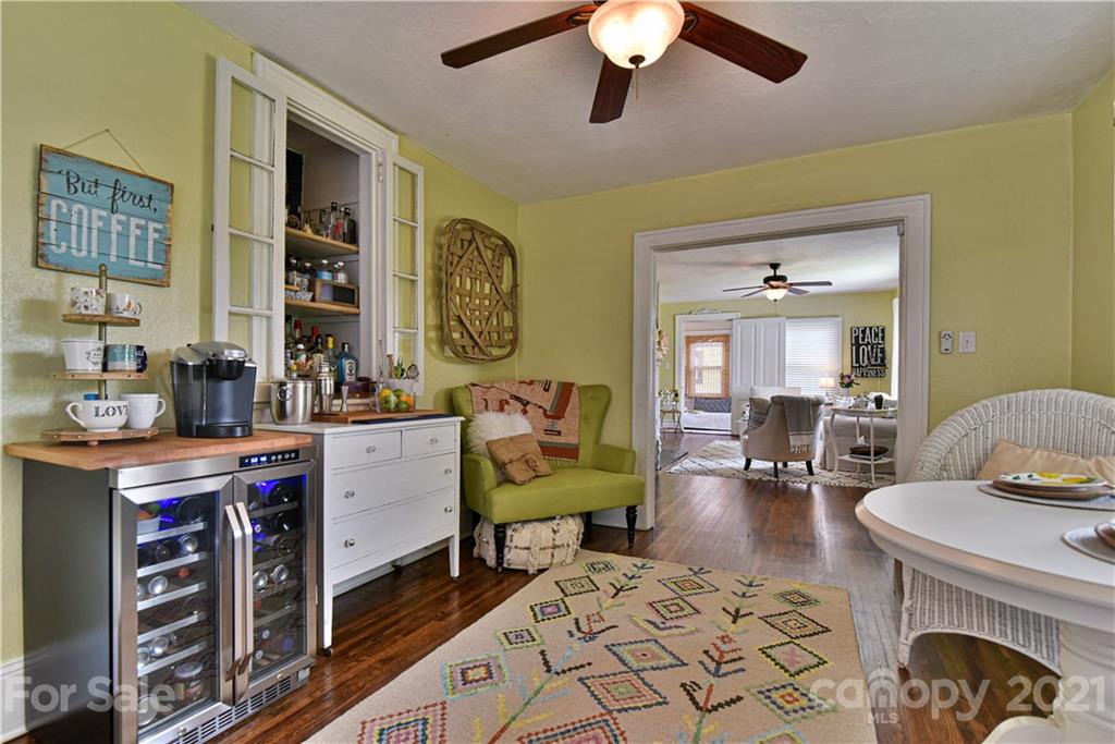 16 Mount Clare Avenue Asheville NC 28801