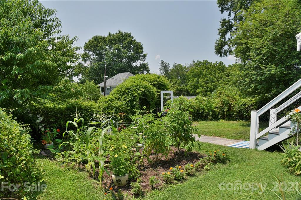 16 Mount Clare Avenue Asheville NC 28801
