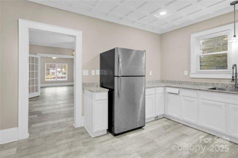 1241 S Lafayette Street Shelby NC 28152