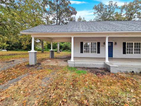 1241 S Lafayette Street Shelby NC 28152
