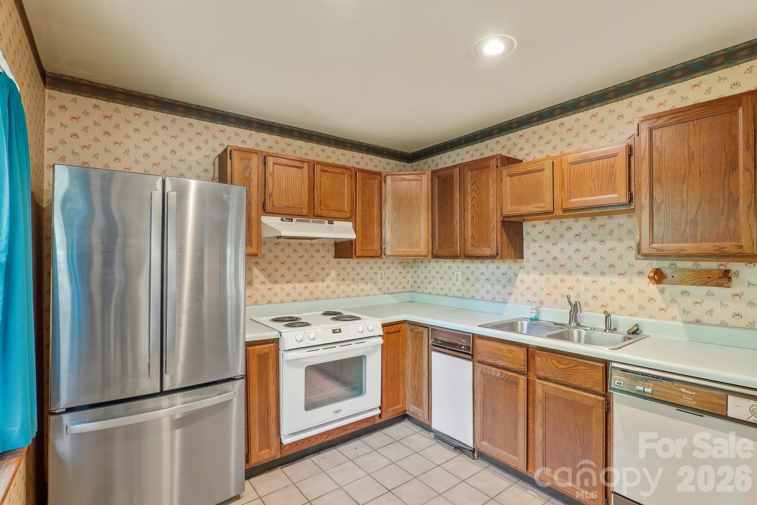 98 Skyline Drive Hendersonville NC 28791