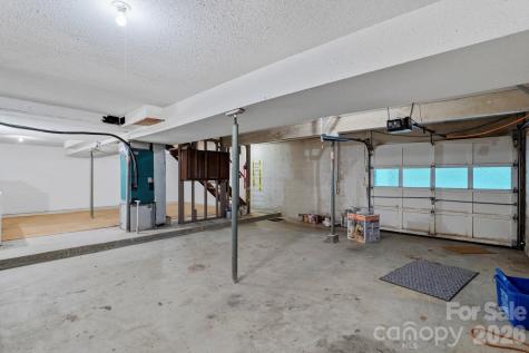 98 Skyline Drive Hendersonville NC 28791