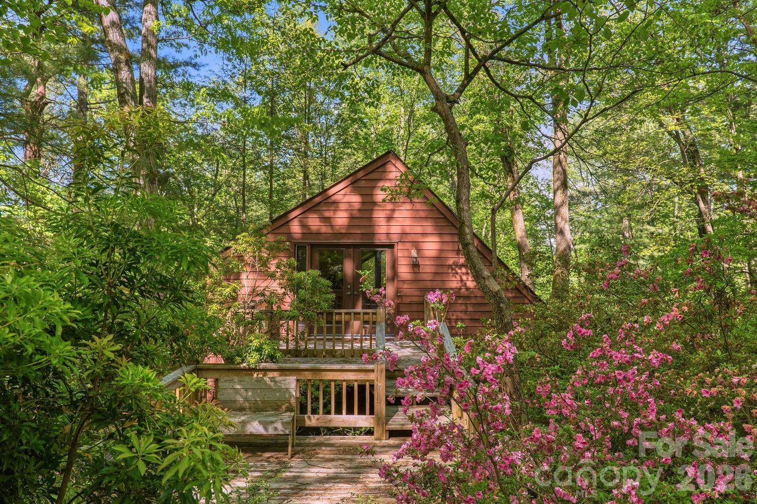 98 Skyline Drive Hendersonville NC 28791
