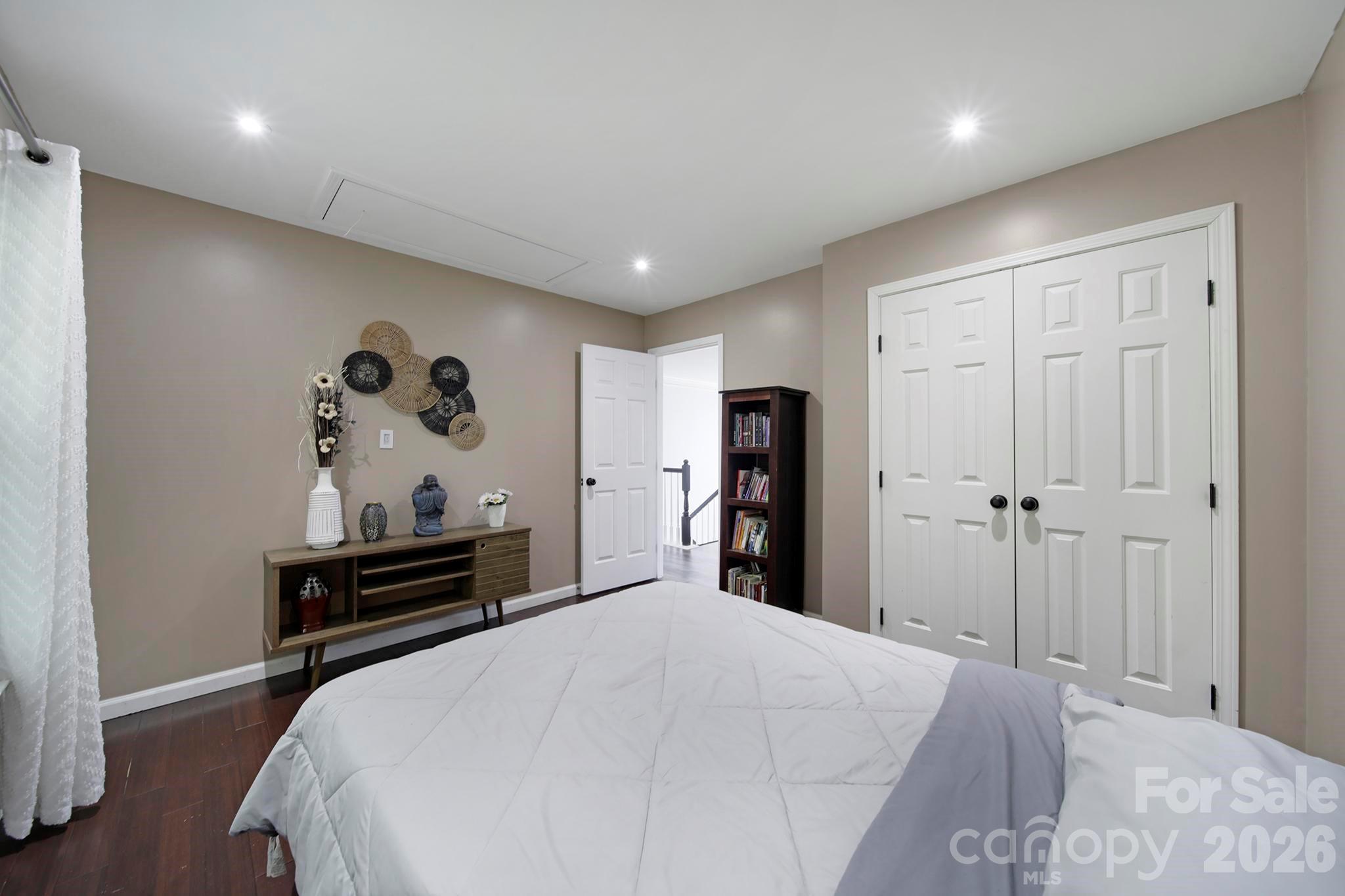 9954 Mitchell Glen Drive Charlotte NC 28277