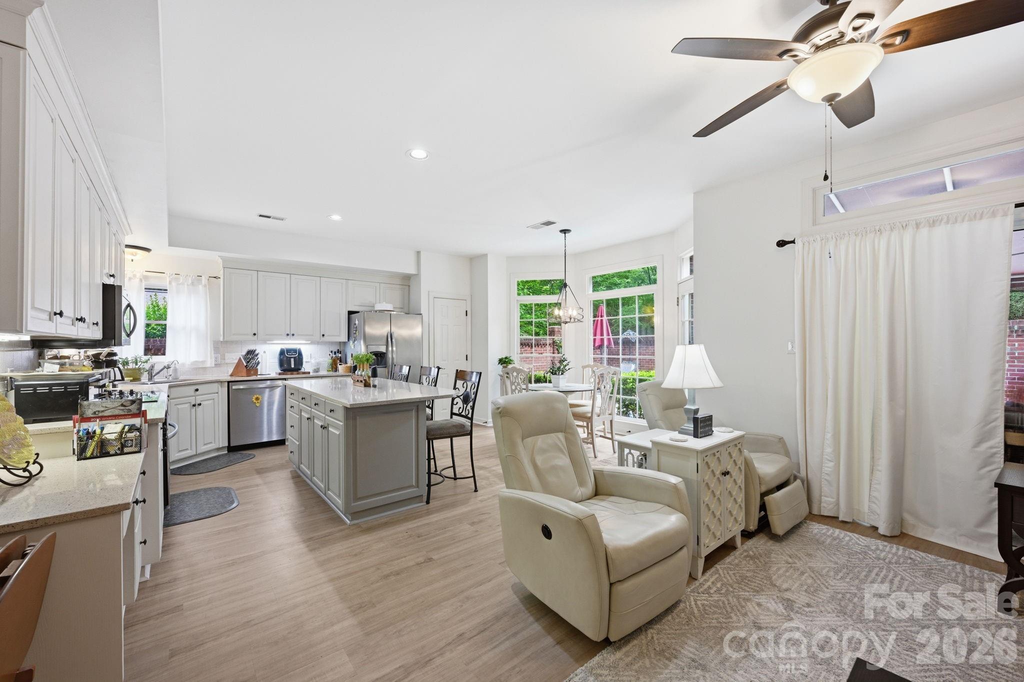 7014 Walton Heath Lane Charlotte NC 28277