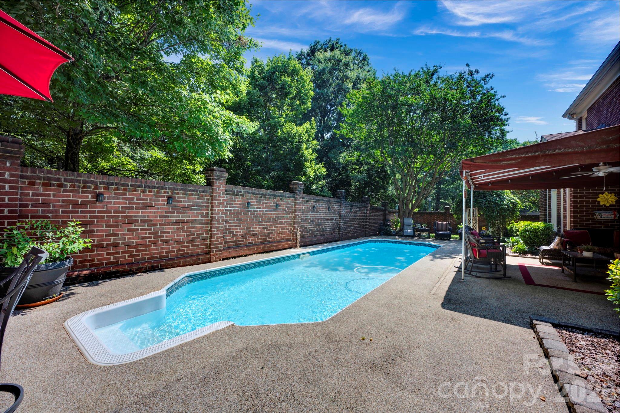 7014 Walton Heath Lane Charlotte NC 28277