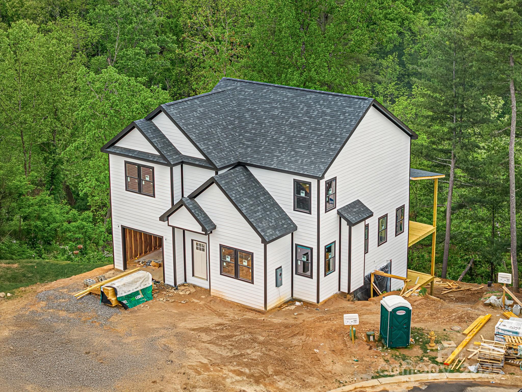 920 Newport Court Asheville NC 28806
