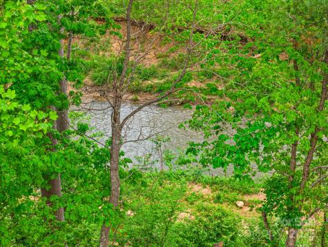 920 Newport Court Asheville NC 28806