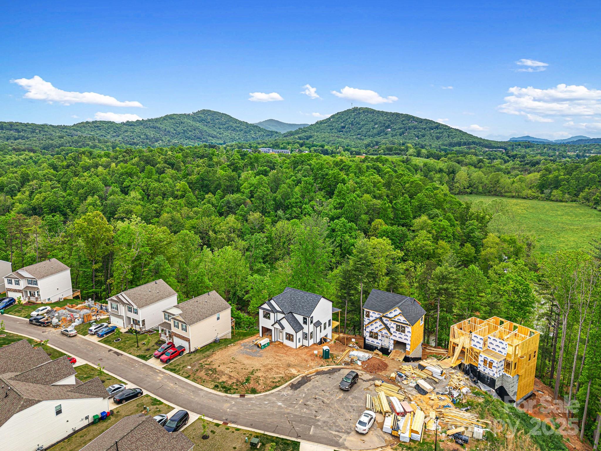 920 Newport Court Asheville NC 28806