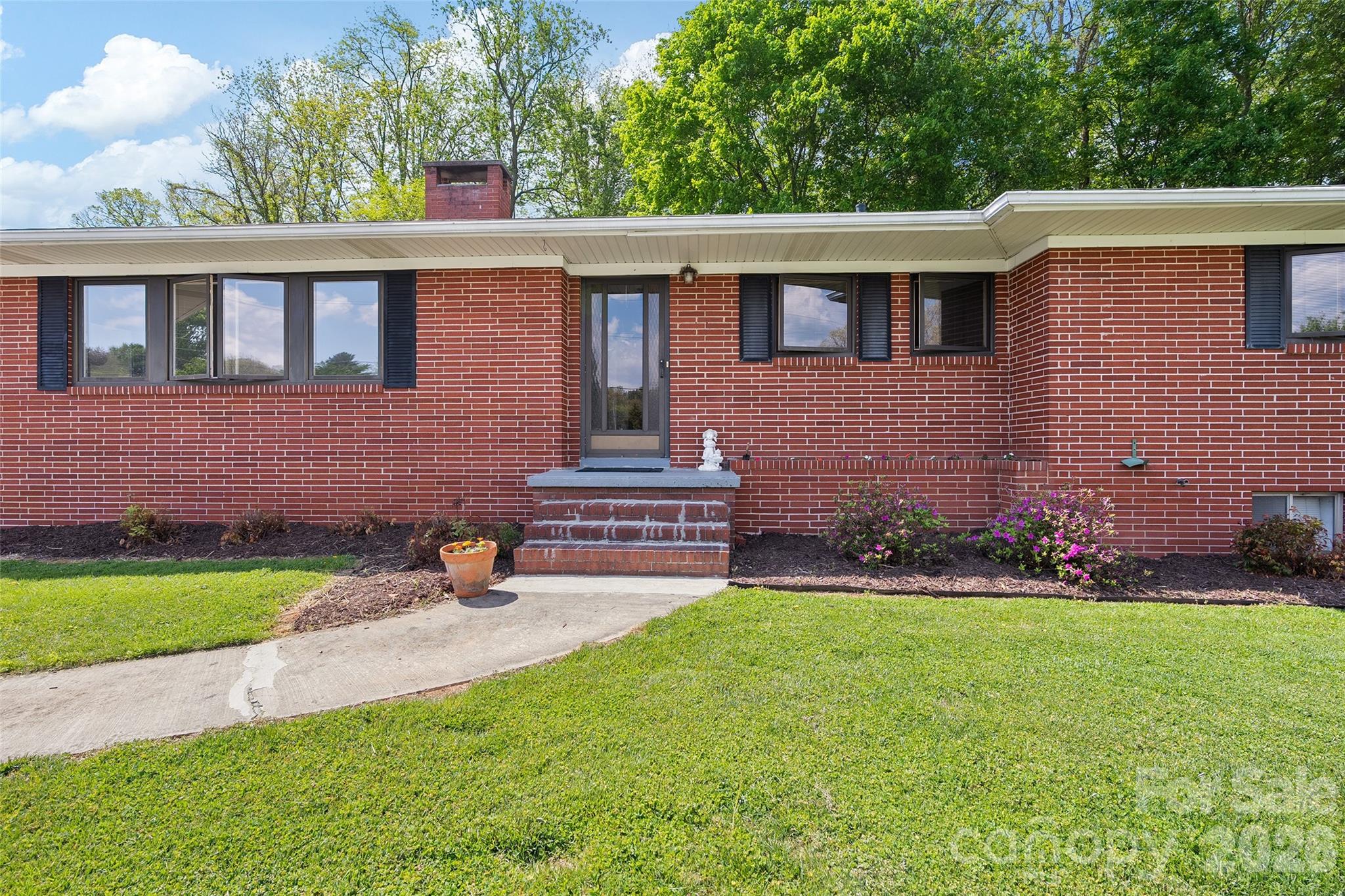 55 Boydston Street Canton NC 28716