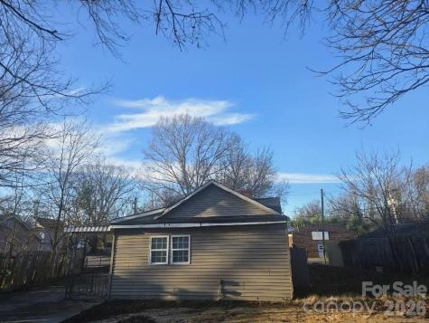 1025 Gaston Avenue Gastonia NC 28052