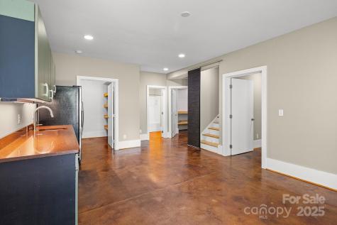 50 Greeley Street Asheville NC 28806